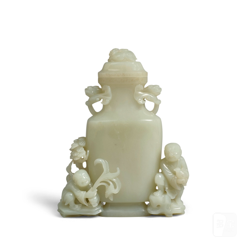 二十世紀 白玉雕和合二仙蓋瓶 | A WHITE JADE CARVED 'HEHE ERXIAN' VASE AND COVER